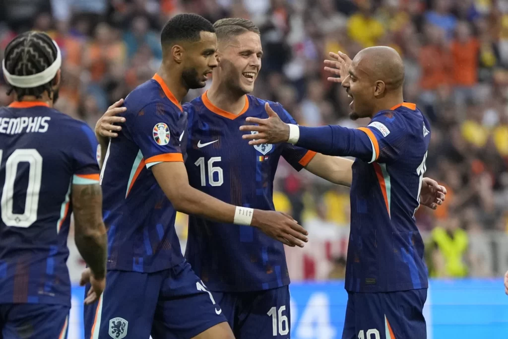 Netherlands Secures 3-0 Victory Over Romania, Advances to First Euros Quarterfinal in 16 Years - Socceronlinew